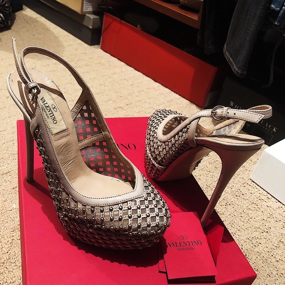 VALENTINO platforms, nude size 5 1/2 - Picture 3 of 3